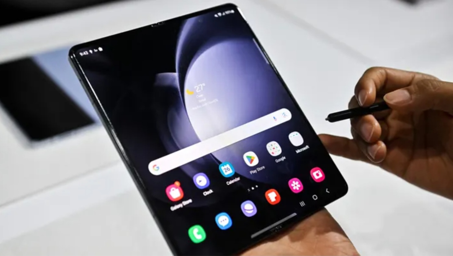 لماذا يتفوق Samsung Galaxy Z Fold 6 على منافسيه؟ 1
