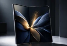 الشباب يتصدرون طلبات Galaxy Z8.. سامسونج تكشف السبب 6 هاتف Galaxy Z Fold8 القابل للطي بشاشة كبيرة وتصميم عصري
